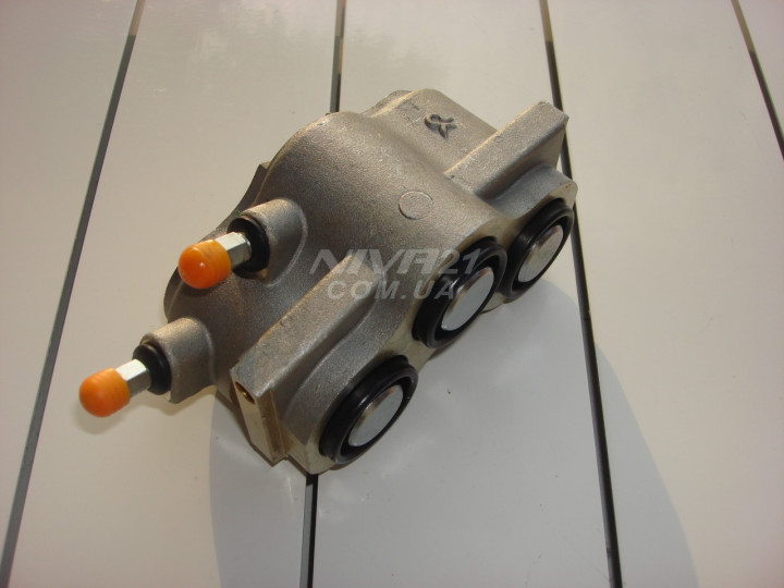 Цилиндр суппорта ваз 2121-2123 нива правый ДК